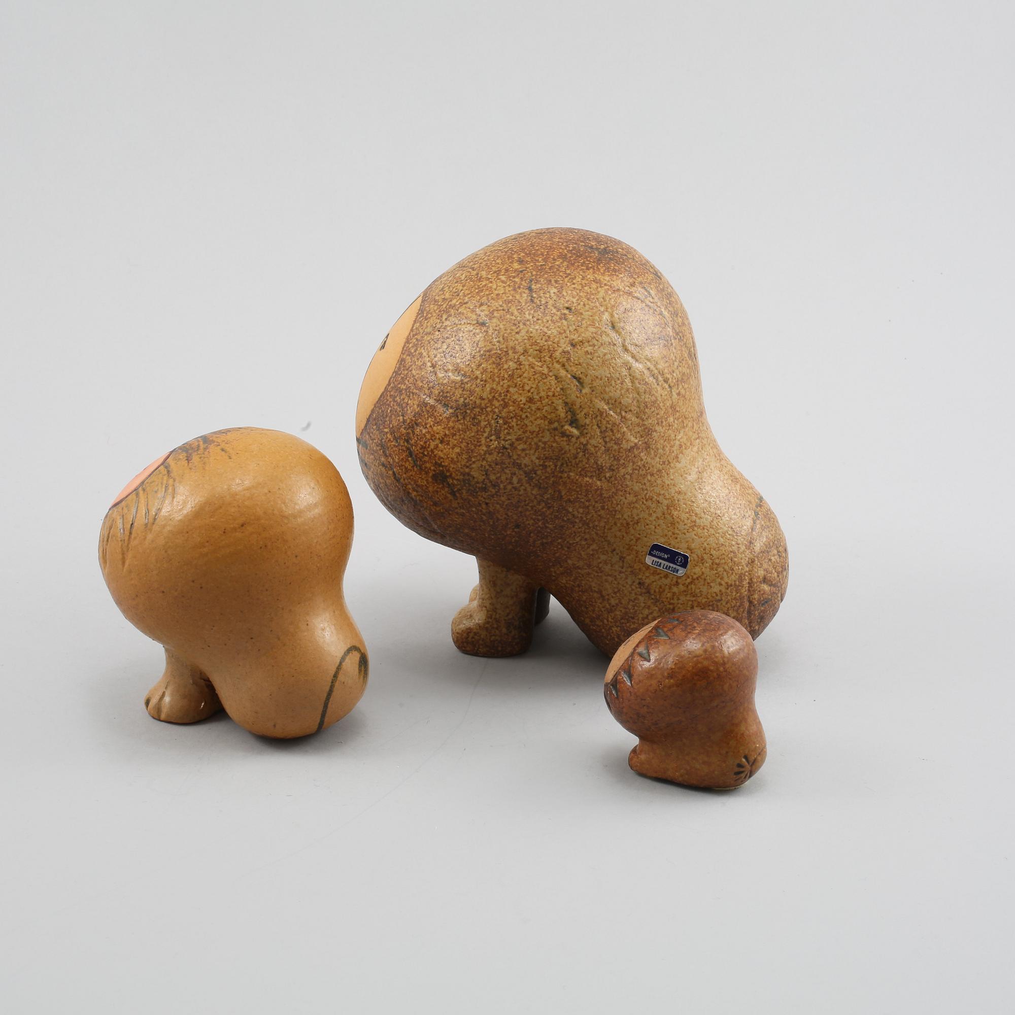 FIGURINER, 3 st, stengods, "Lejon", Lisa Larson, Gustavsberg, 1900-talets andra hälft.