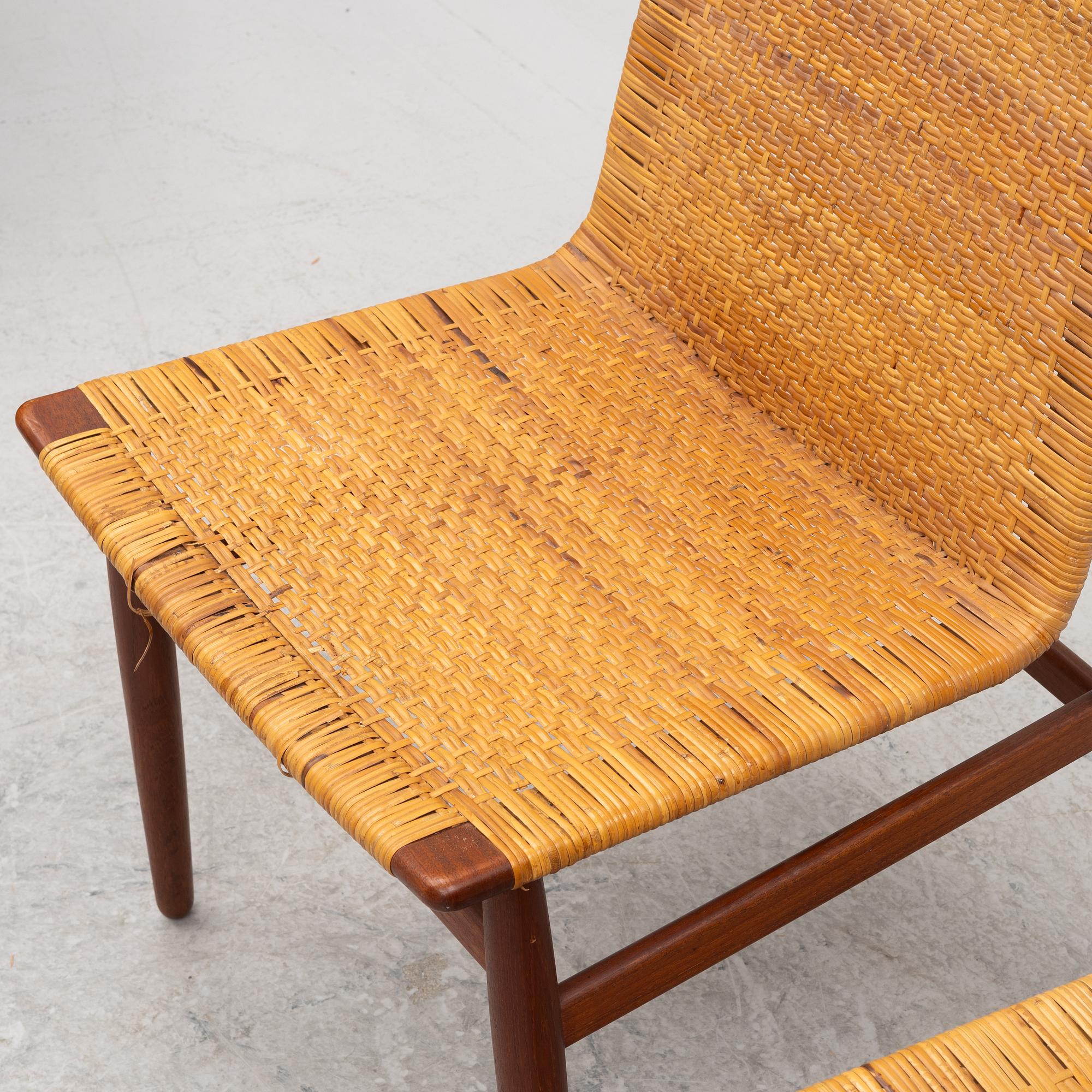 Jørgen Høj, 8 chairs, Thorald Madsen  Snedkeri, Denmark 1950s.