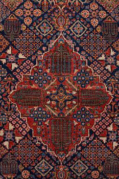 MATTO, a semi-antique Kashan probably, ca 200 x 133 cm.