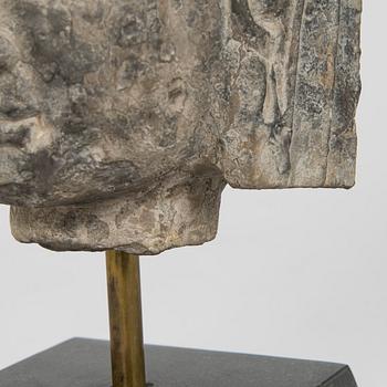 A well sculpted Ming style head of Guanyin, presumably 20th century.