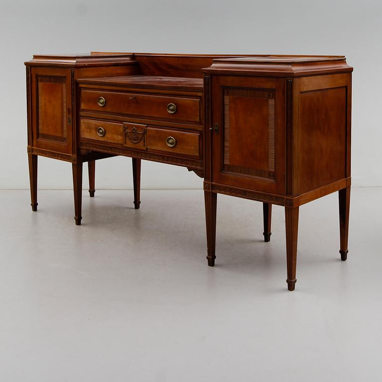 SIDEBOARD, H. Pander & Zonen, Amsterdam, 1900-talets första hälft.