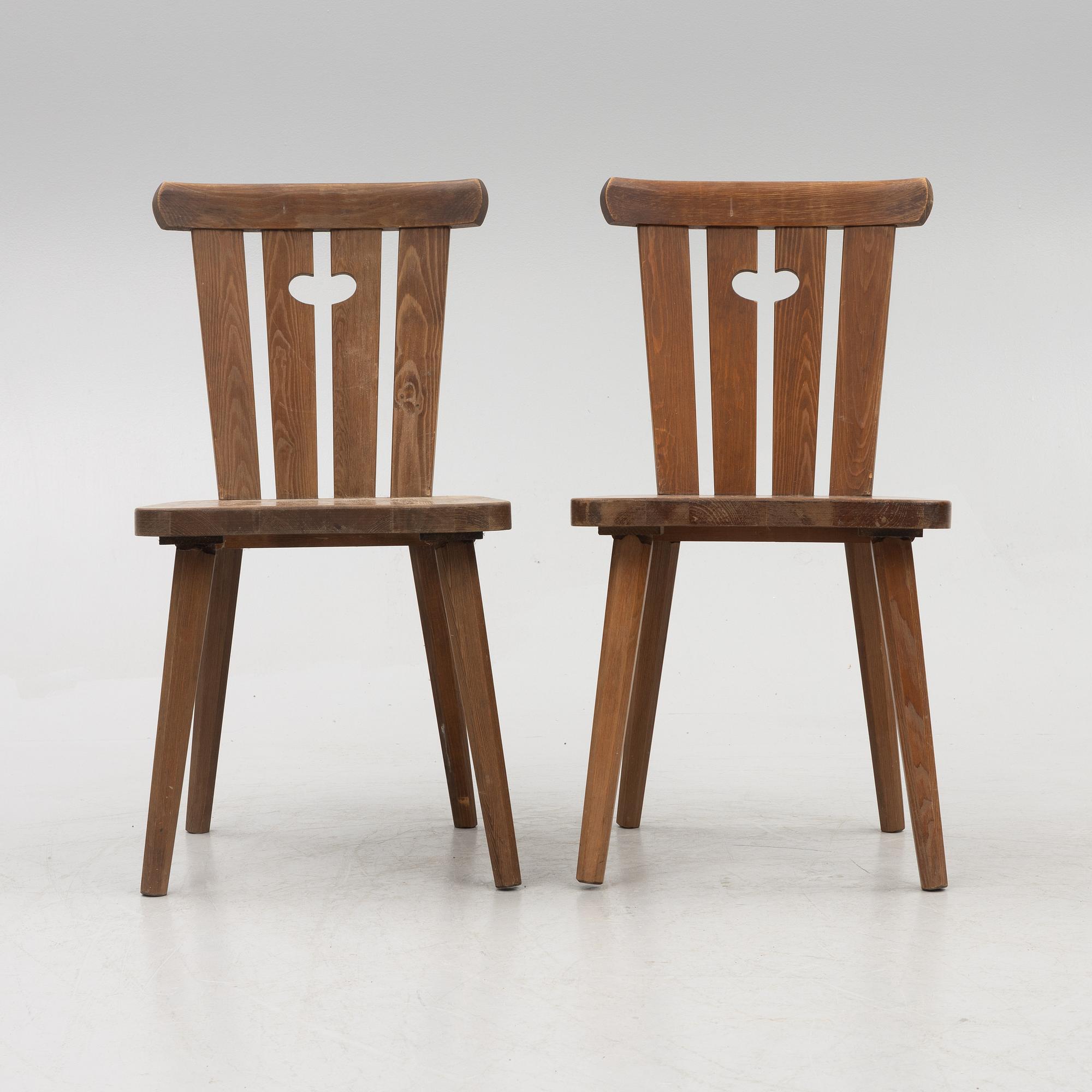 Göran Malmvall, dining table with 4 chairs, Svensk Fur, second half of the 20th century.