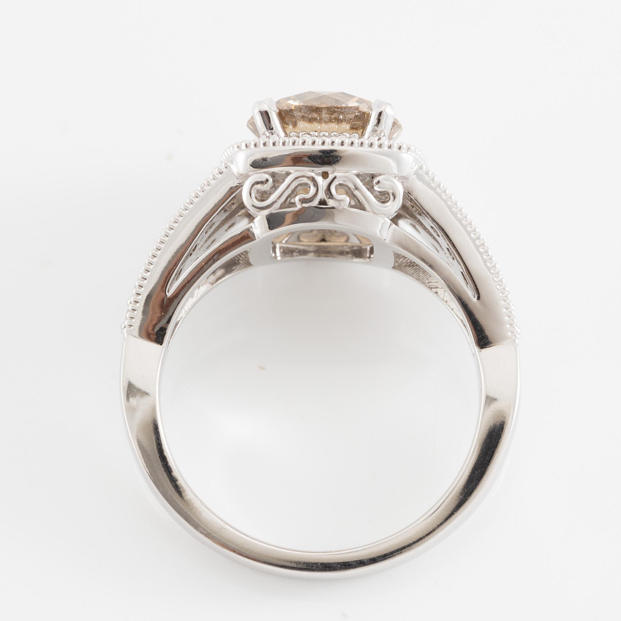 Ring 18K vitguld med briljantslipad diamant 2.54 ct. Medföljande GIA report.