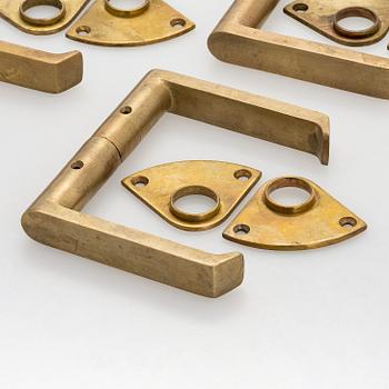 Dörrhandtag, 6 par, modell 75, tillverkare Mariefors Bruk. Modellen formgiven 1952.