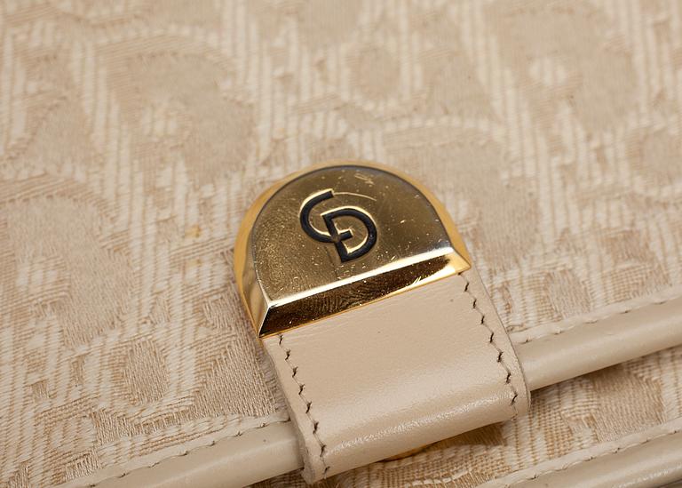 VÄSKA samt SCARF, Dior.