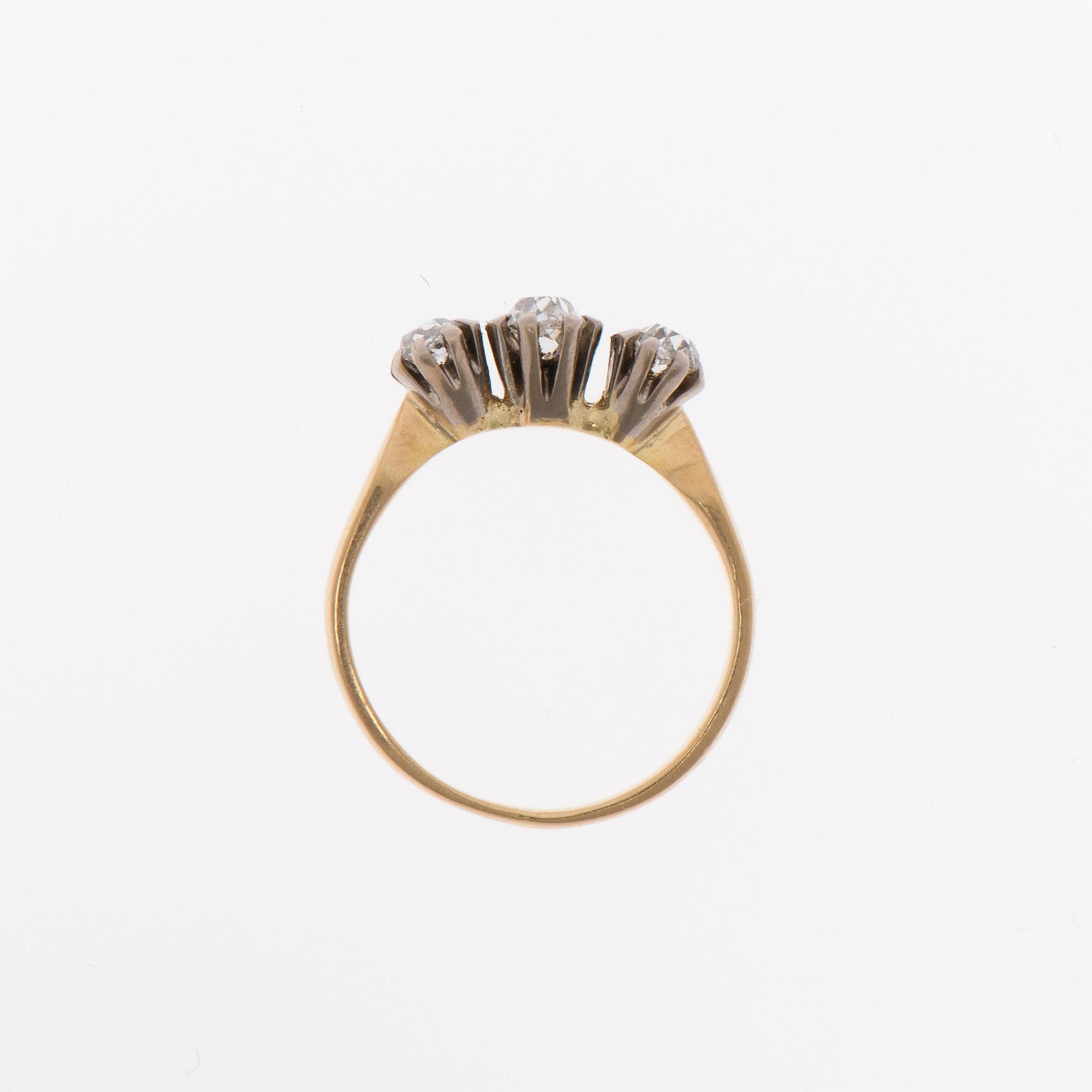 RING, gammalslipade diamanter, 18K guld.