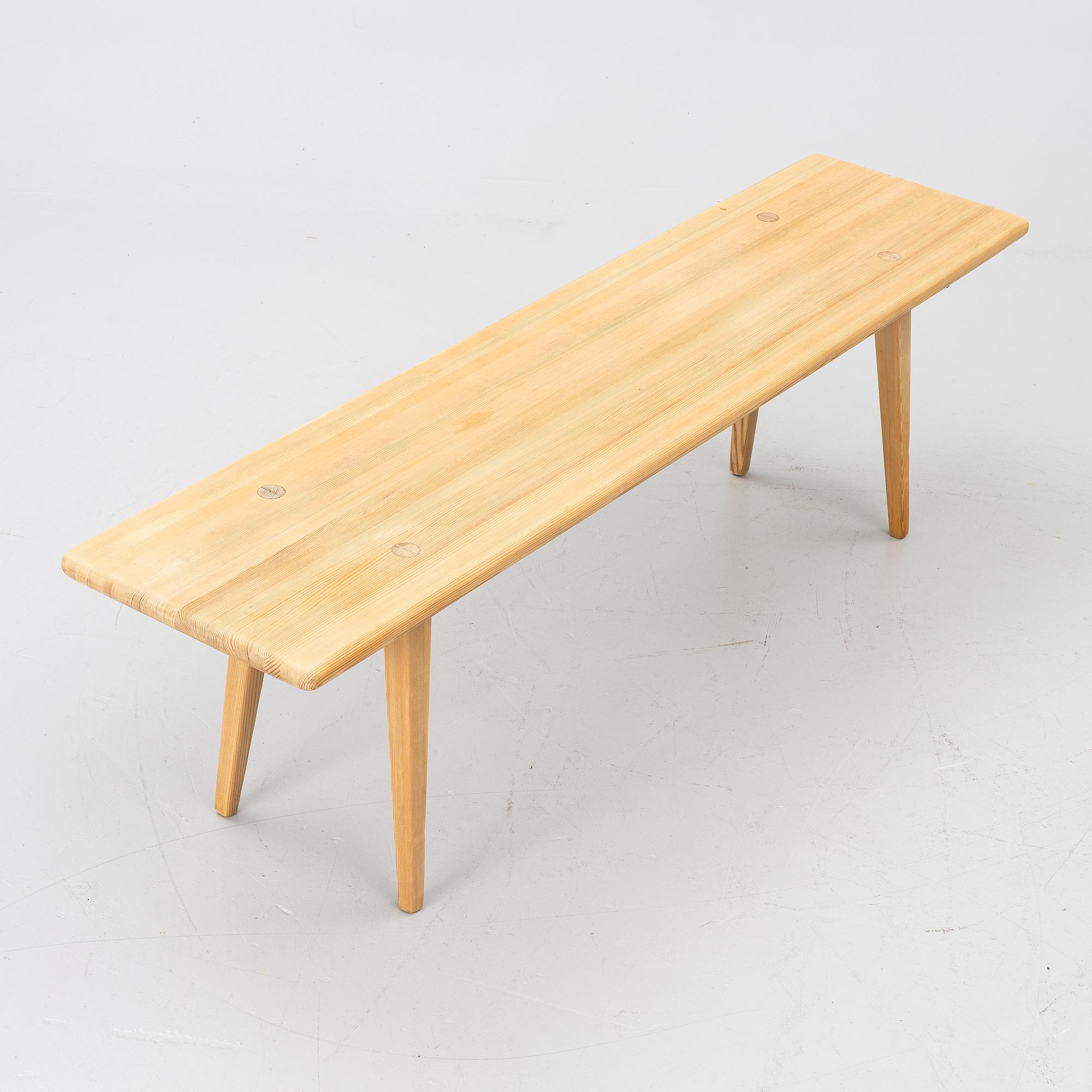 A pine bench, pine, 1970s/80s.