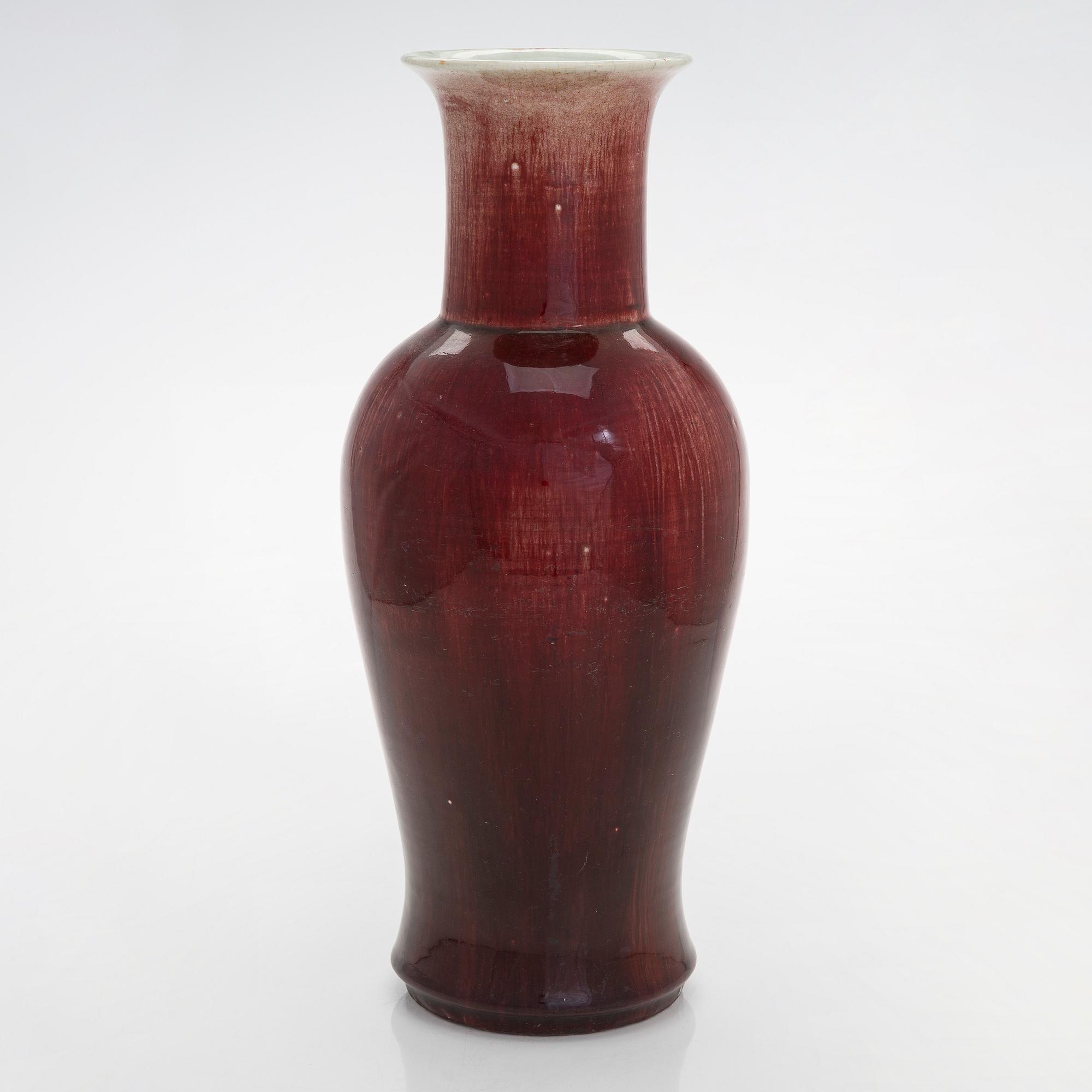 Vas, keramik. Kina, 1900-tal.