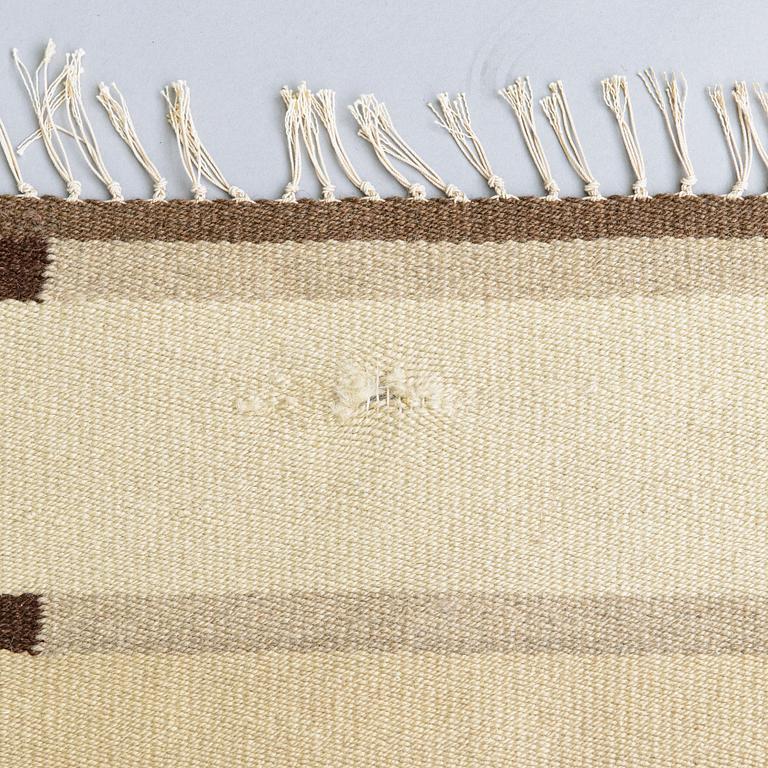 A 1930s Finnish flat weave carpet. Circa 260x200 cm.