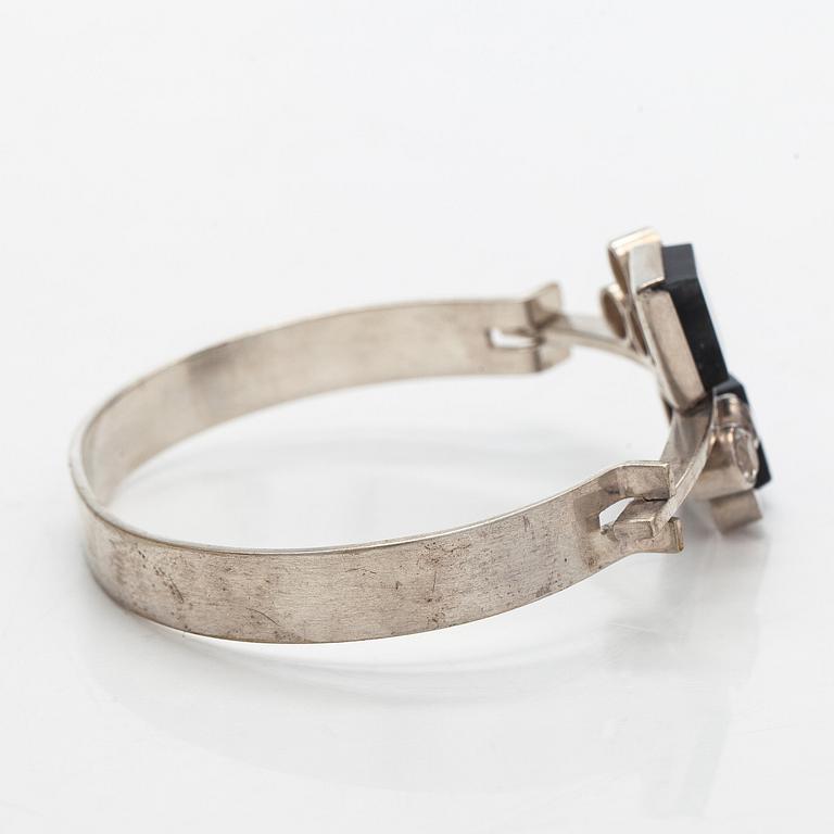 Elis Kauppi, pendant and bracelet, silver, spectrolite, Kupittaan Kulta, Turku 1965.