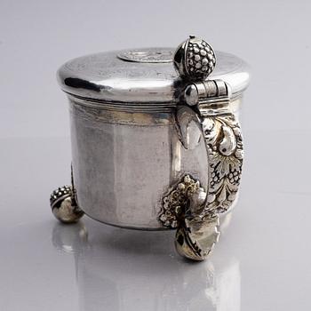 A Swedish 17th century parcel-gilt silver tankard, mark of Henrik Reimers, Norrköping (active 1684-1693).