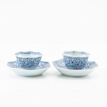 Cups with saucers, two pieces, China, 18th century, porcelain.