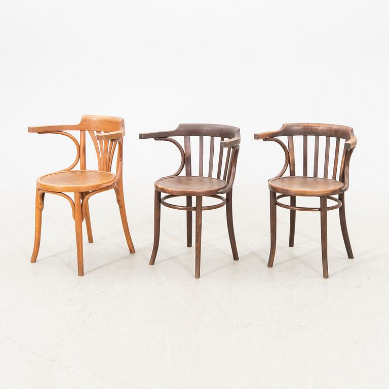 A set of six bent wood chairs by Thonet from the first half of the 20th century.