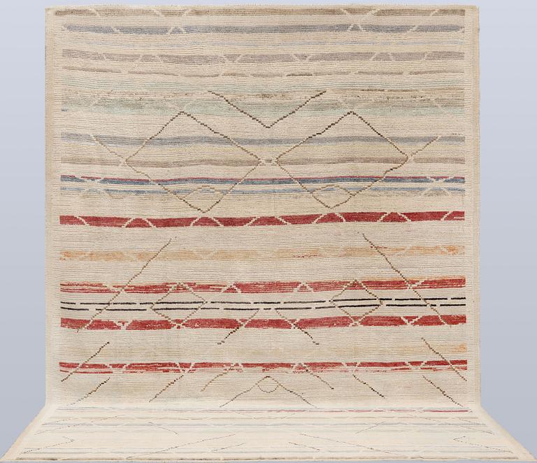 A carpet, Morocco design, approx. 381 x 283 cm.