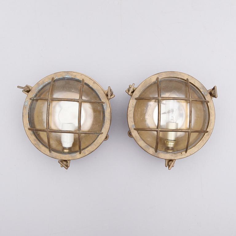 VÄGGLAMPOR, 2 st, skeppslampor, 1900-talets första hälft.