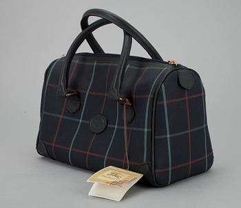 HANDVÄSKA, Burberry.