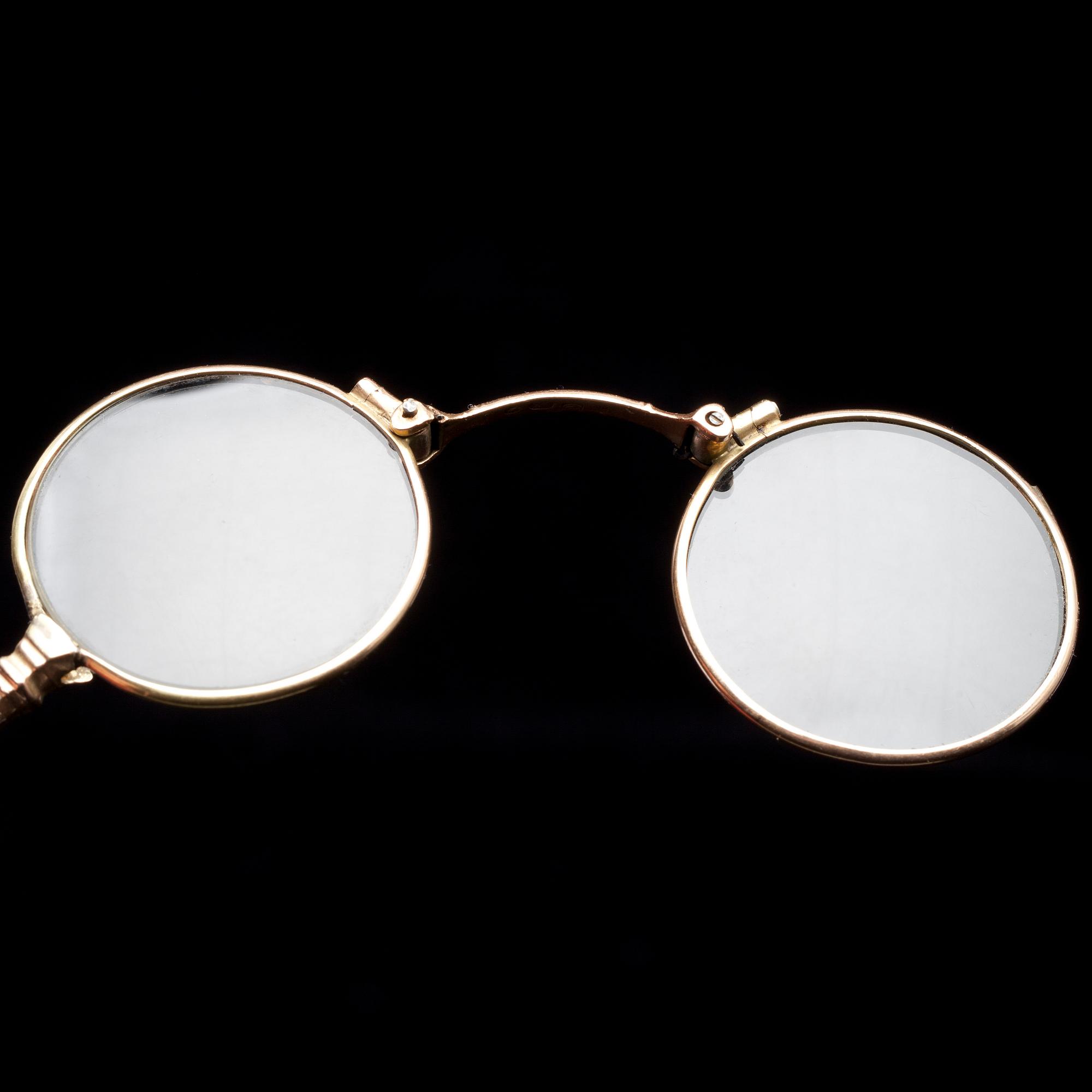 LORNJETT, guld 14K, med glas, finska stämplar, 1926.