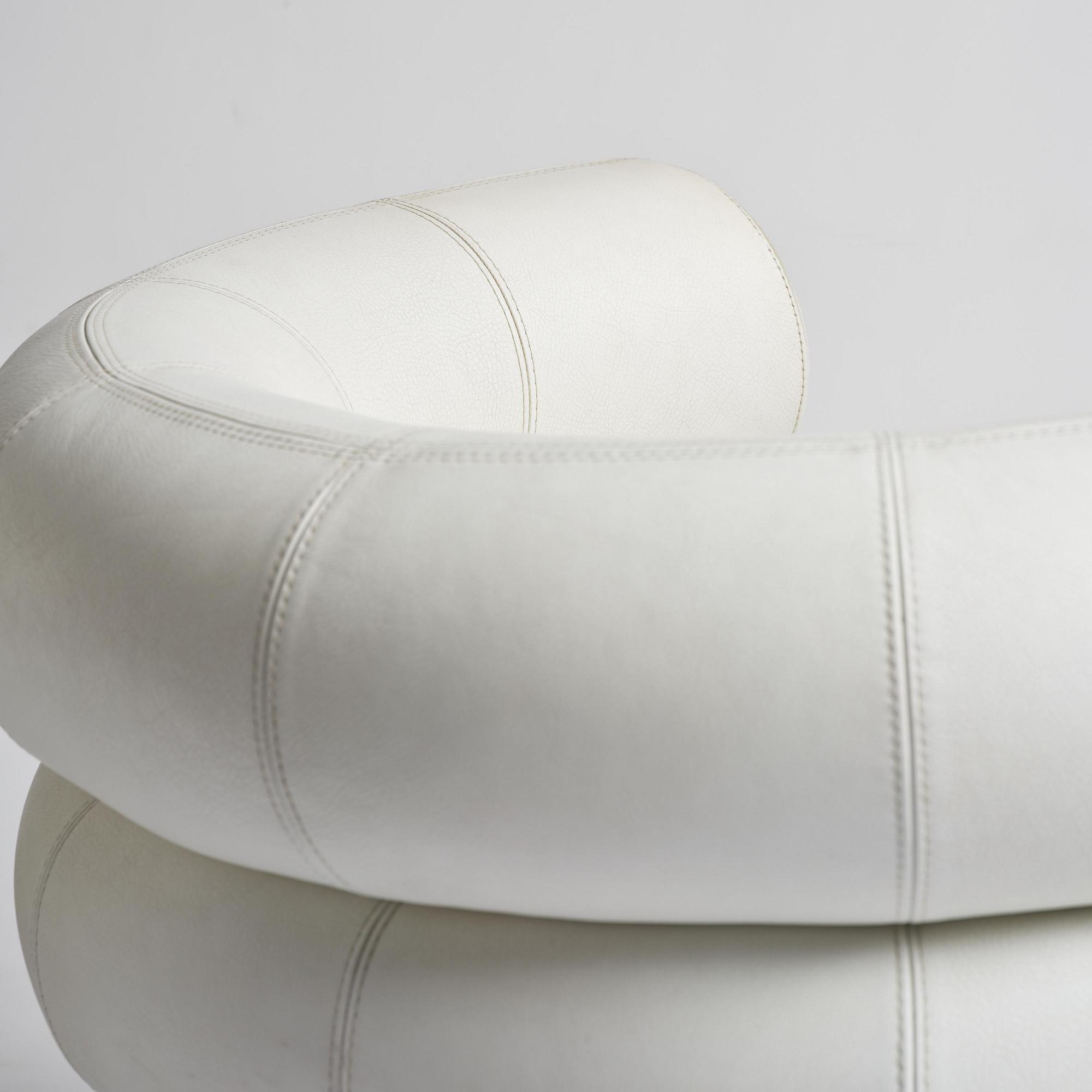 Eileen Gray, fåtöljer, ett par, "Bibendum", ClassiCon, Tyskland, efter 1990.