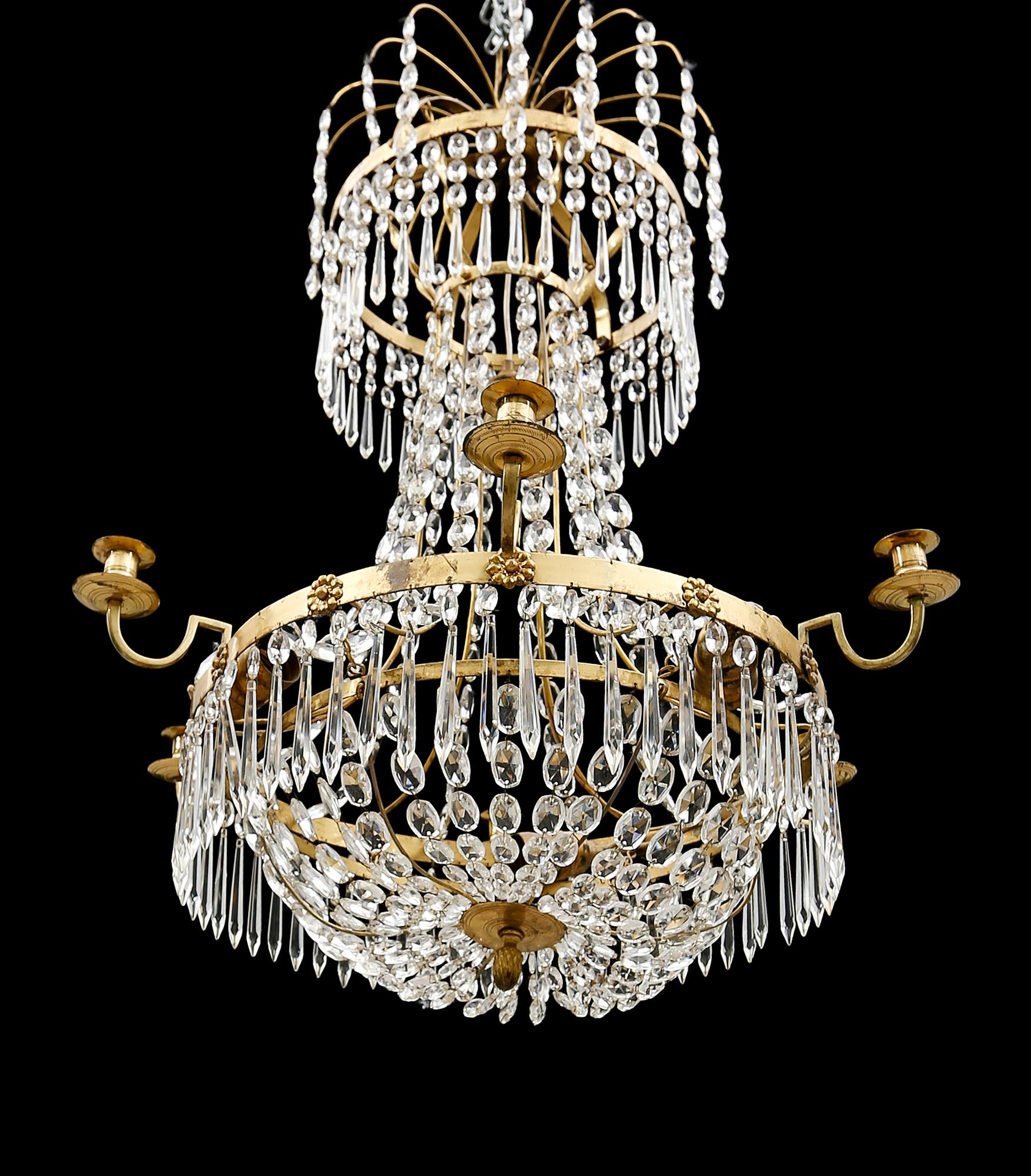 LJUSKRONA, gustaviansk stil, 1900-talets början. Höjd ca 80 cm.