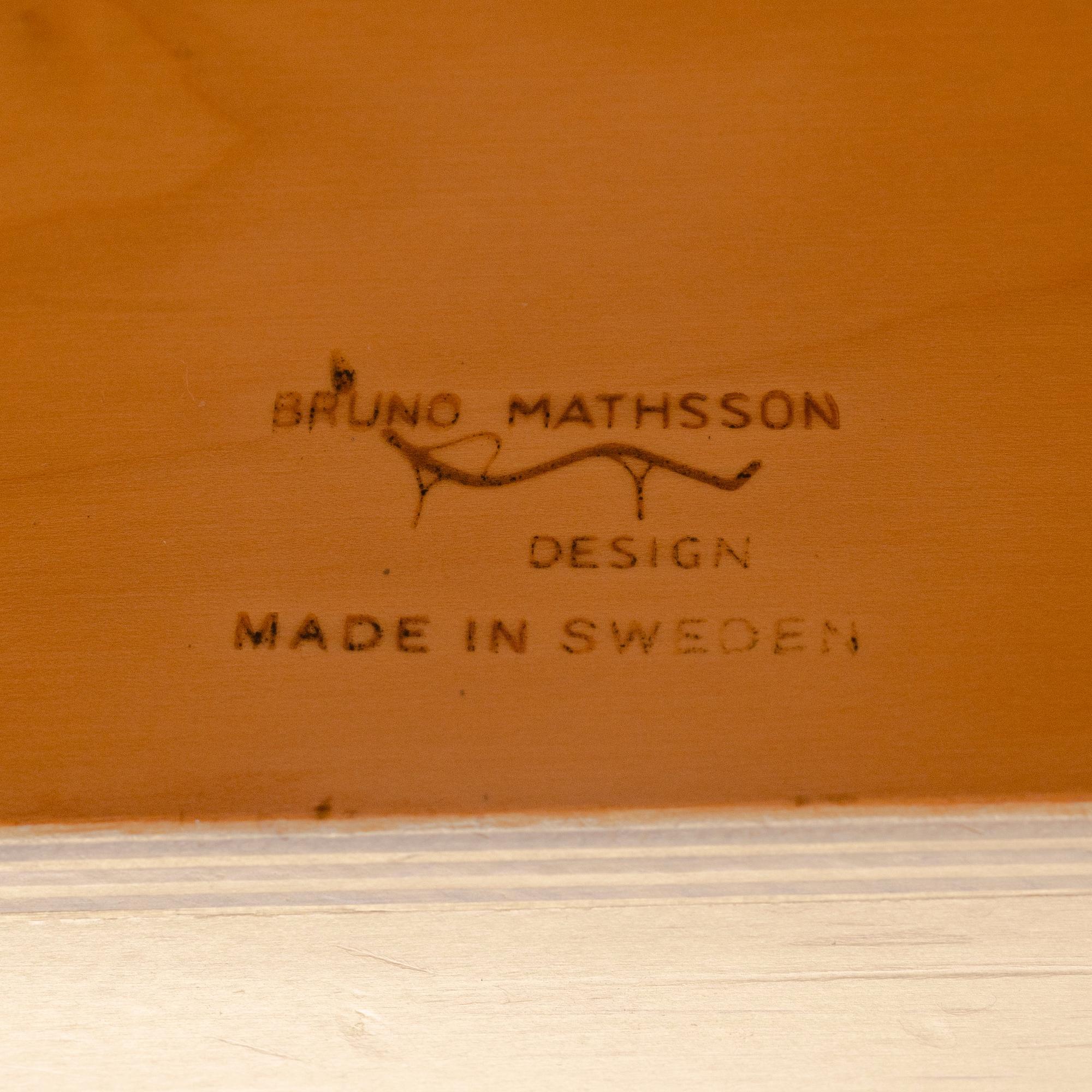 Bruno Mathsson, a pine and beech shelf, Firma Karl Mathsson, Värnamo, Sweden 1966.