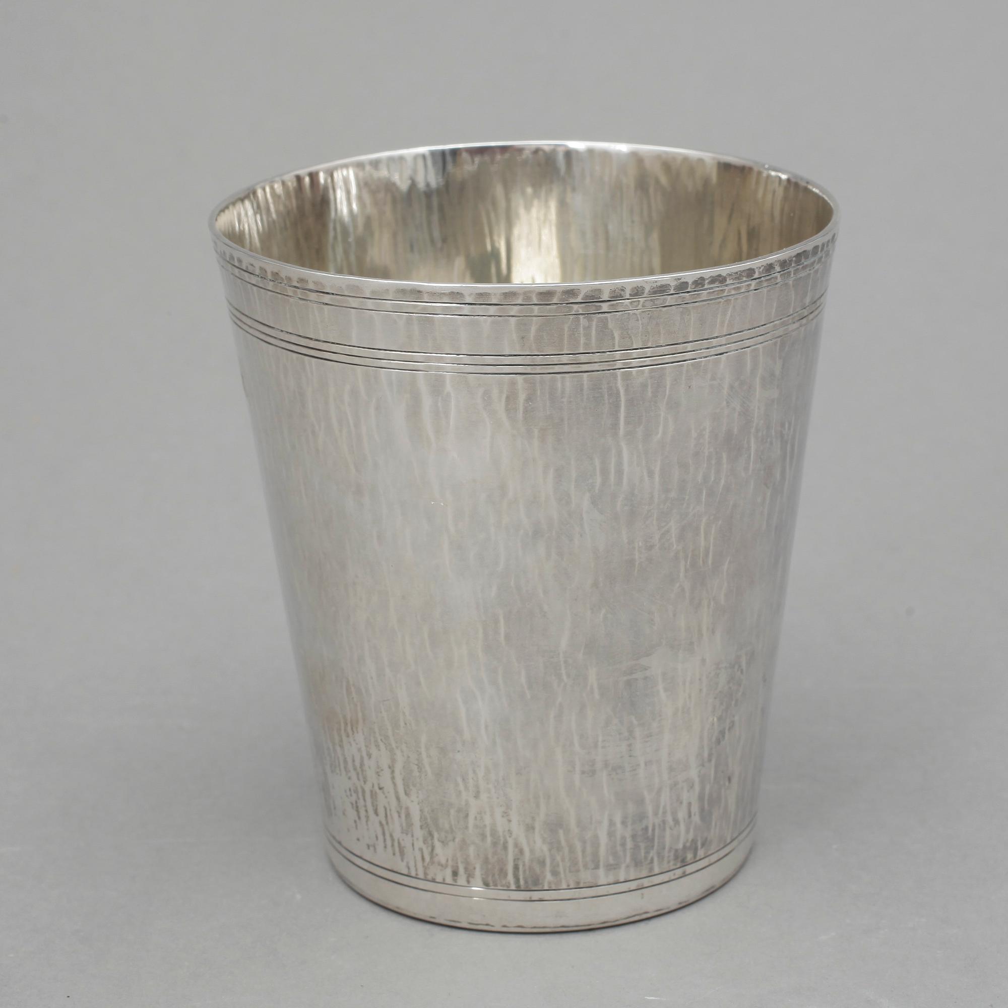 BÄGARE, silver, CG Hallberg, Stockholm, 1949. Vikt ca 235g.