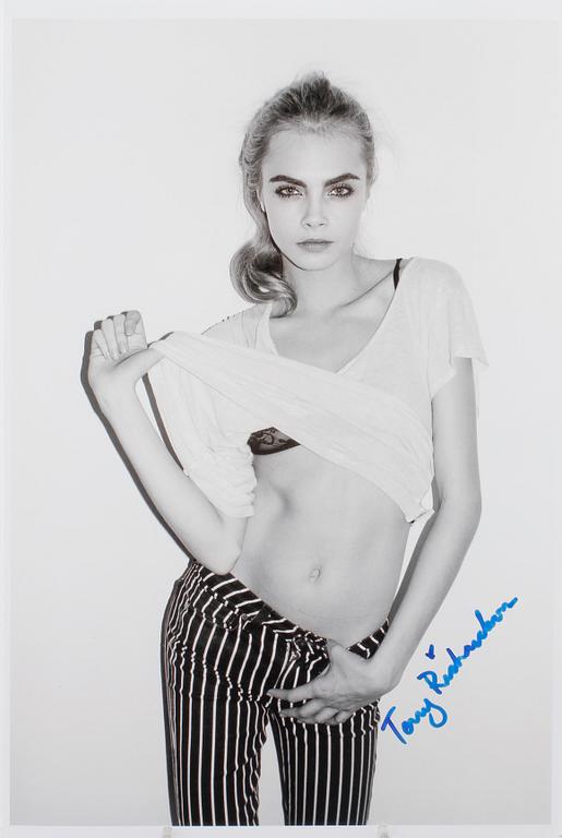 AUTOGRAFBILD, signerad Terry Richardson, 2000-tal.