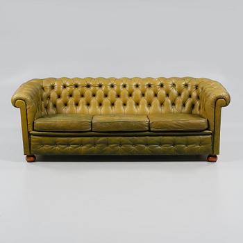 SOFFA, chesterfieldmodell, 1900-talets andra hälft.