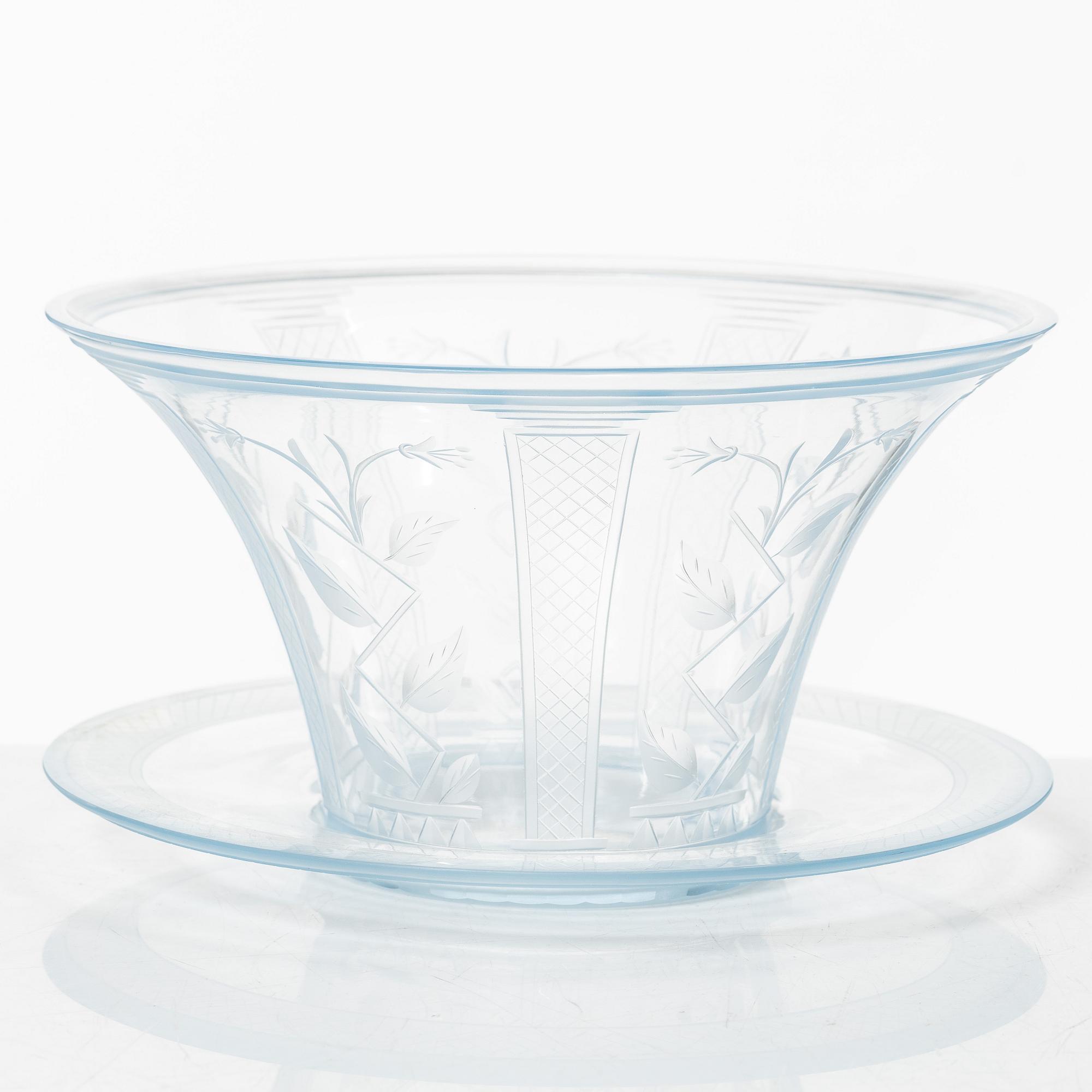 Edward Hald, skål på fat, glas, Orrefors 1930.