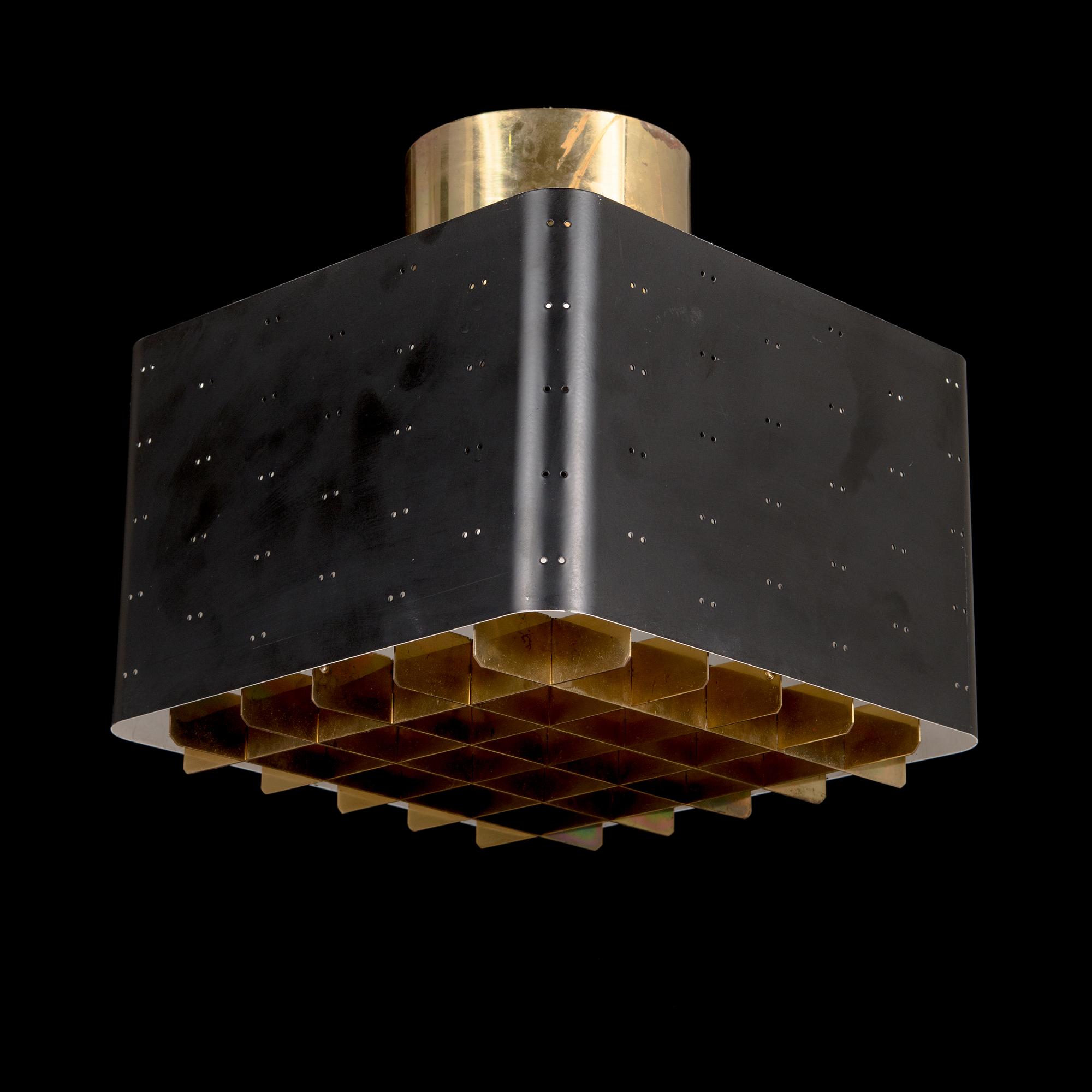 Paavo Tynell, taklampa "Tähtitaivas" (Stjärnhimmel), Idman 1900-talets mitt.