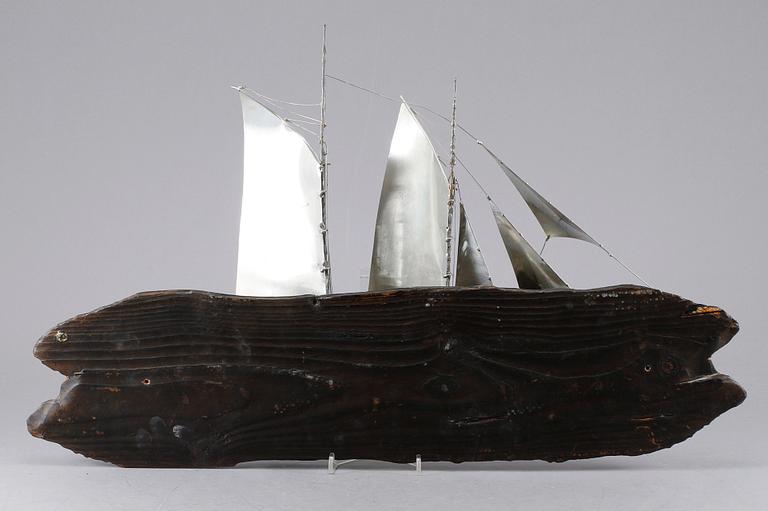 URBAN STRÖM, 2 st, väggskulpturer, signerade och daterade -82 och -83.