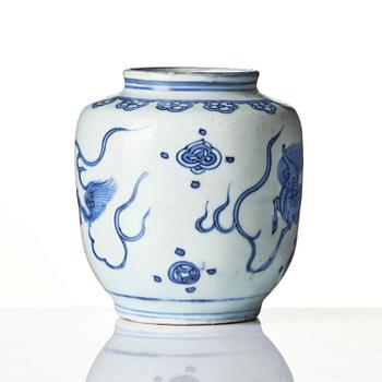 A blue and white jar, Ming dynasty, Jiajing (1522-1566).