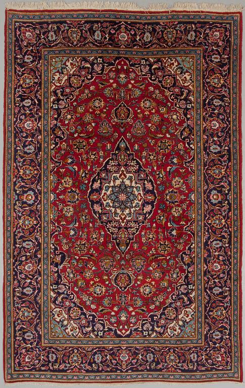 MATTA, old, Keshan, ca 315 x 202 cm.