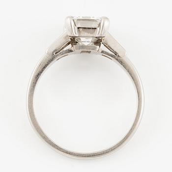 A platinum ring with an emerald-cut diamond 2.31 ct.