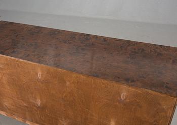 SIDEBOARD, 1900-talets första hälft.