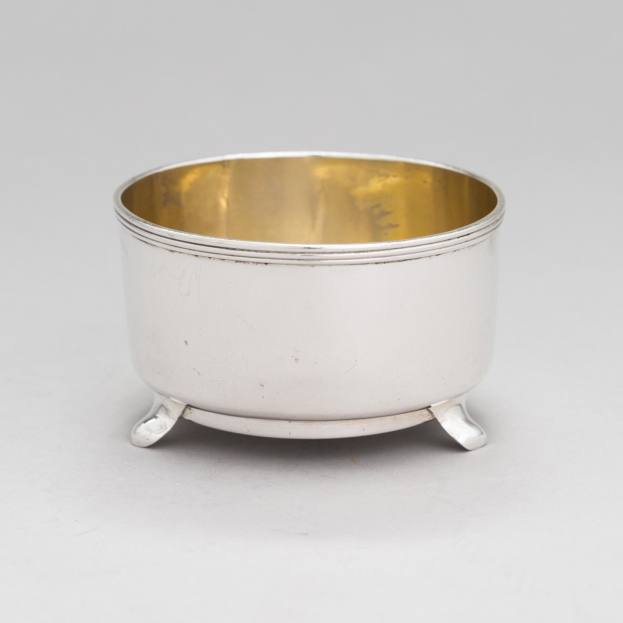 A Russian silver bowl, mark of Friedrich Johann Drevsen, assay master Aleksandr Jashinov, Saint Petersburg, 1818-1826.