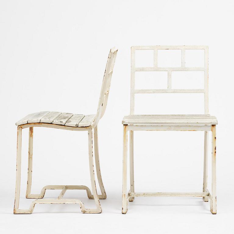 Carl Hörvik, a garden furniture set, a table and four chairs, possibly produced by Thulins vagnfabrik, Skillingaryd, Sweden.