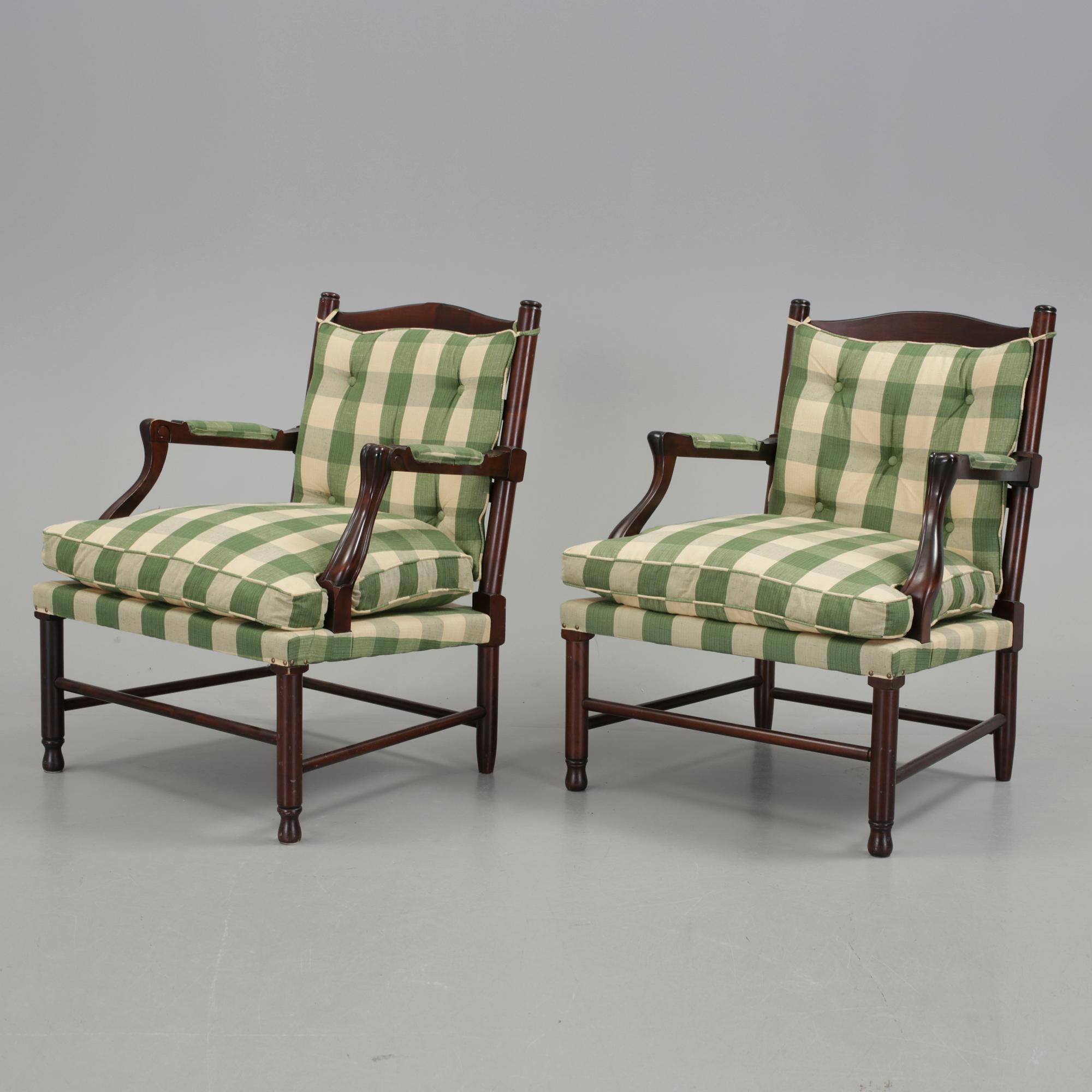 FÅTÖLJER, ett par, sk Gripsholmsmodell, 1900-talets slut.