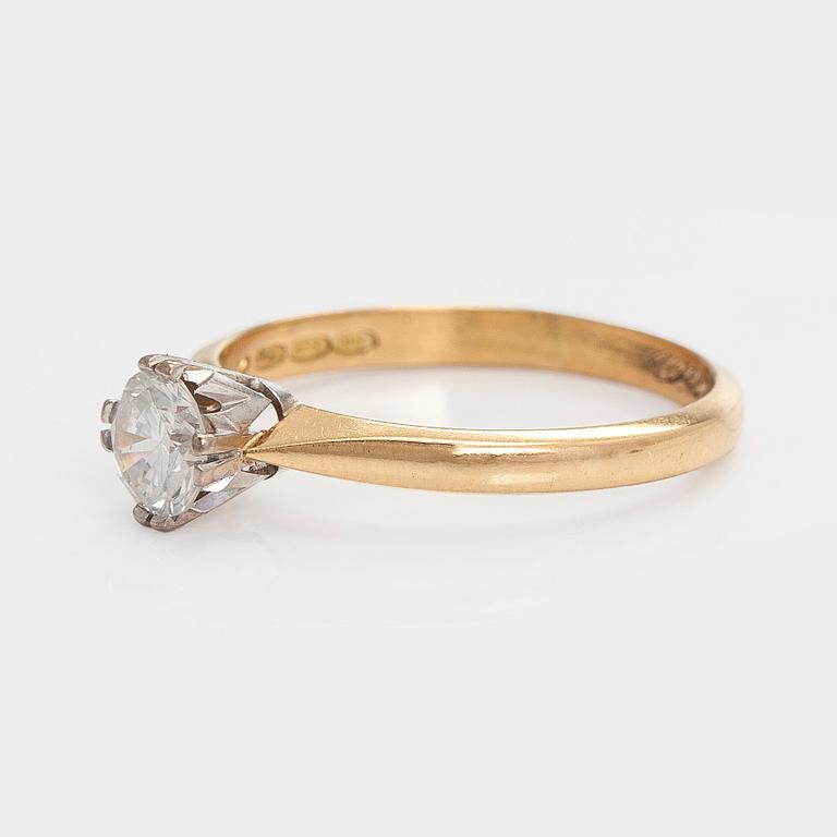 Sormus, briljanttihiottu timantti n. 0,70 ct, 18K kultaa, Kultajousi, Helsinki 1991.
