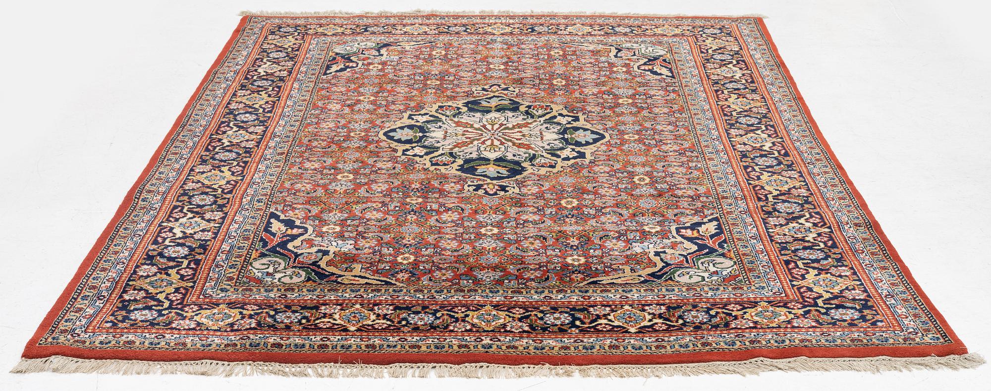 Matta, orientalisk, ca 270 x 199 cm.