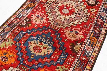 Caucasian runner, approx. 340 x 138 cm.