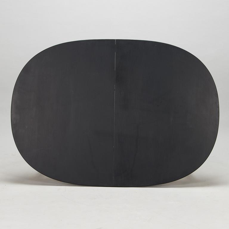 Matbord, gustaviansk stil, 1900-talets andra hälft.