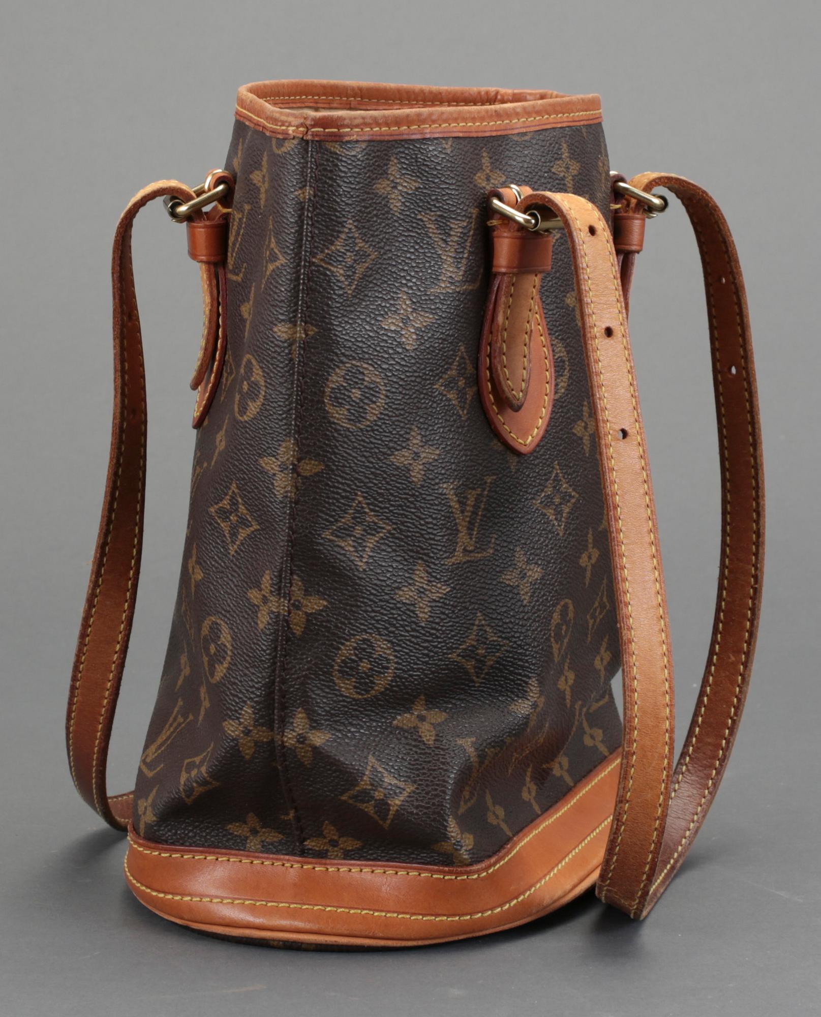 VÄSKA, "Petit Bucket", Louis Vuitton.