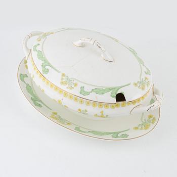 Gunnar Wennerberg, a 75-piece 'Gullviva' porcelain dinner service, Gustavsberg, Sweden.
