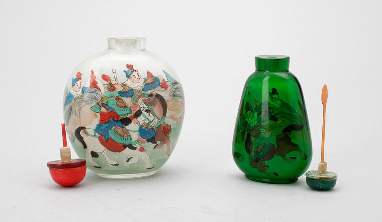 SNUSFLASKOR, 2st, glas. Kina 1900-tal.