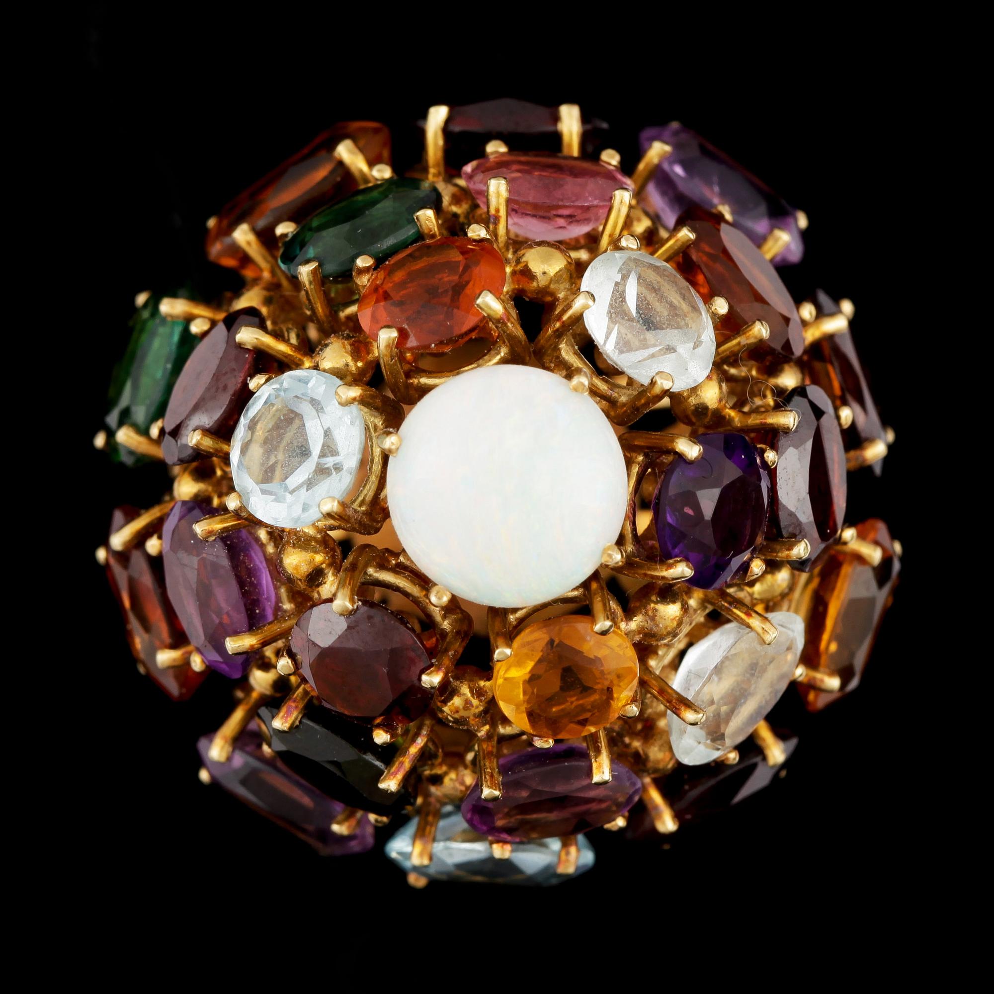 RING, 18k guld, olikfärgade ädelstenar samt opal. Total vikt ca 26 g.