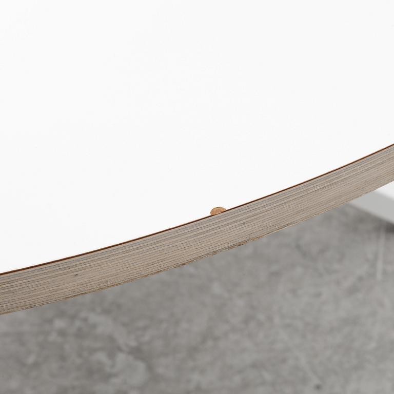 Per Söderberg, a "NEB Round" dining table, No Early Bords, Sweden, 2010's/20's.