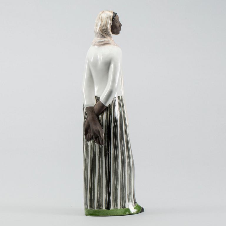 FIGURIN, signerad Mari Simmulson, Uppsala Ekeby, 1900-talets andra hälft.