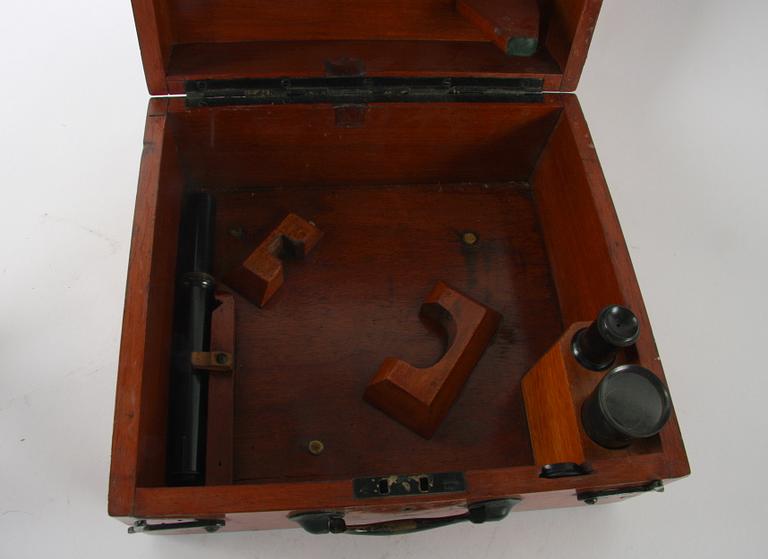 SEXTANT i schatull, F Smith & Son, Southhampton.