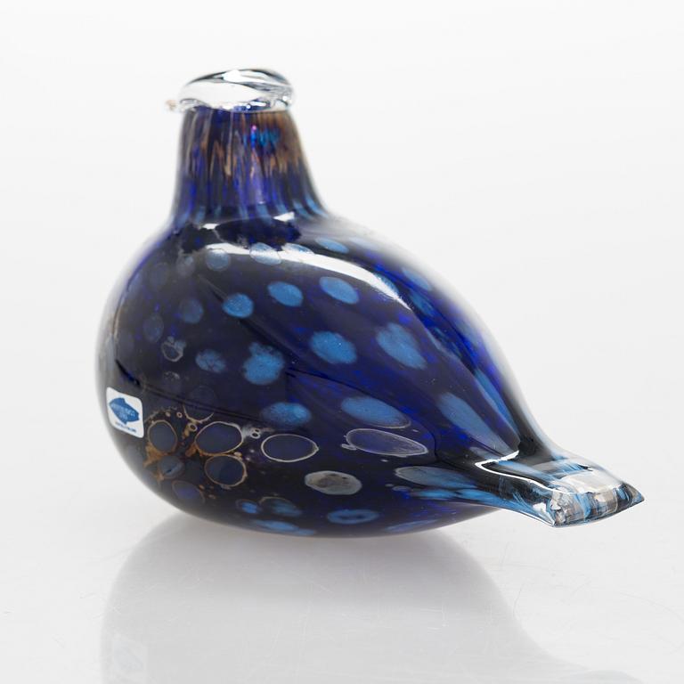 OIVA TOIKKA, a glass sculpture signed Oiva Toikka Nuutajärvi Notsjö 68/1500.