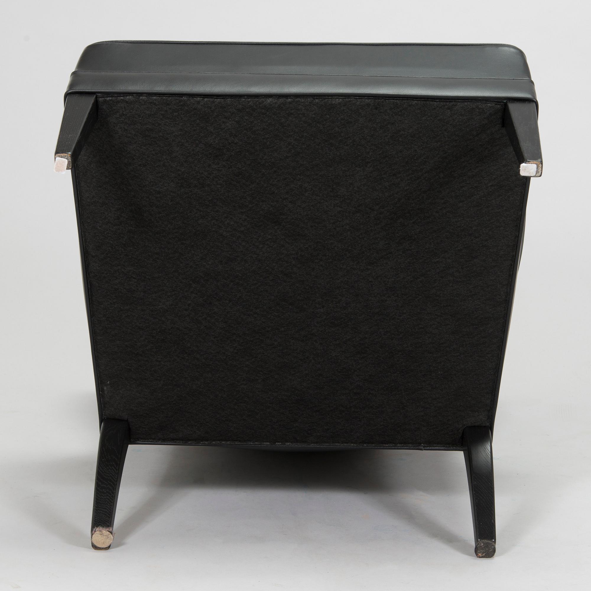 Frits Henningsen, fåtölj, "Heritage Chair", modell "FH419", och fotpall, Carl Hansen & Son, Danmark.